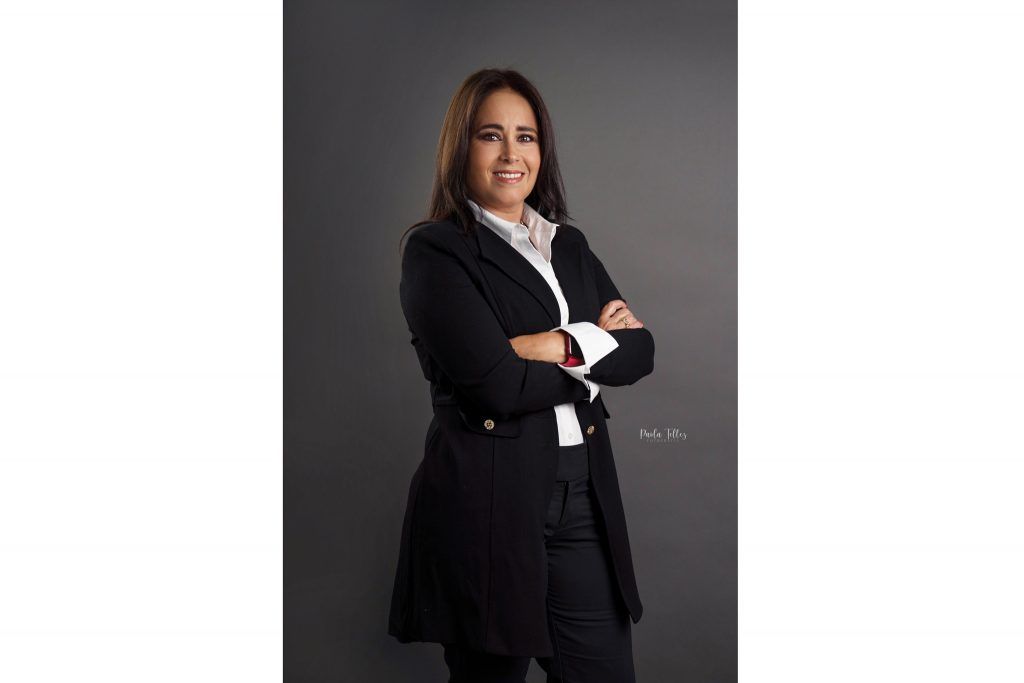 sesion-retrato-corporativo-paola-tellez